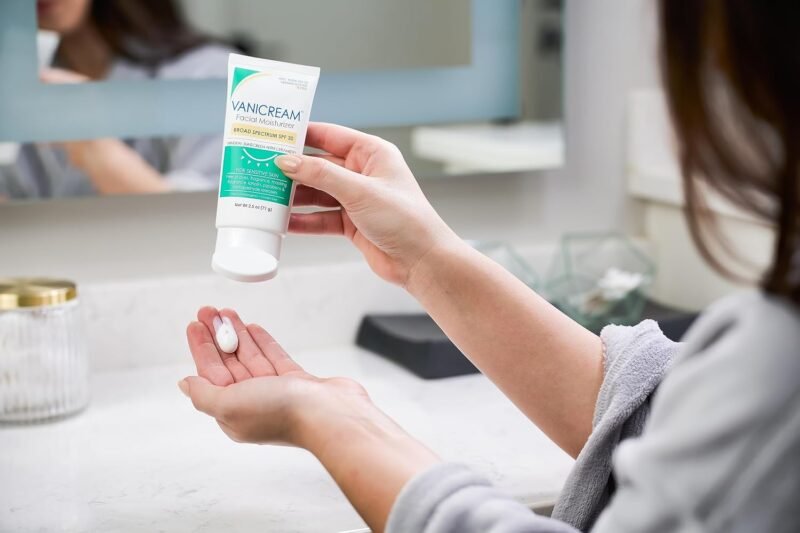 Vanicream Facial Moisturizer with SPF 30 - Mineral Sunscreen - 2.5fl oz - Formulated Without Common Irritants for Those with Sensitive Skin - Image 4