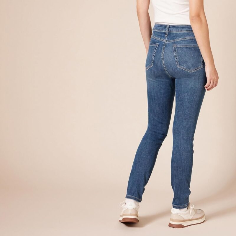 Amazon Essentials Skinny Jeans for Women, High Waist, Stretchy Denim - Image 3