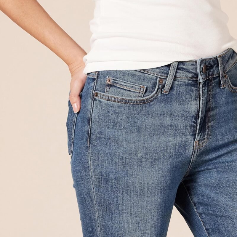 Amazon Essentials Skinny Jeans for Women, High Waist, Stretchy Denim - Image 4